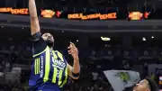 Beşiktaş Basketbol Süper Ligi Play-off Final Serisi'nde Fenerbahçe'yi Deplasmanda Yenerek 1-0 Öne Geçti