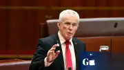 One Nation Senatörü Malcolm Roberts: "Partinin kürtajı tamamen yasaklaması için baskı yapacağım"