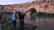 Adıyaman'da Göksu Çayına Giren Genç Akıntıya Kapıldı: Arama Çalışmaları Sürüyor