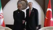 Cumhurbaşkanı Erdoğan İranlı Mevkidaşı Pezeşkiyan ile Telefonda Görüştü