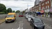 Batı Londra'da Cinayet Şüphesiyle Gözaltı: Bir Kadın Bıçaklanarak Öldürüldü