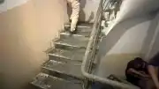 Arnavutköy'de İnşaat Çalışması Sırasında Bina Duvarı Patladı: Yüzlerce Kilo Beton İçeri Doldu