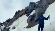 Ağrı Dağı'nda Kaybolan Kadın Dağcıya Ait Olduğu Belirlenen Cenaze İndirildi