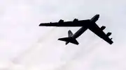 ABD'de B-52 Bombardıman Uçağı Kalkıştan Kısa Süre Sonra Düştü