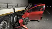 Edirne'de Tıra Arkadan Çarpan Otomobilin Sürücüsü Hayatını Kaybetti