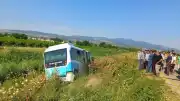 Manisa Şehzadeler'de Minibüs Şarampole Devrildi: Çok Sayıda Yaralı