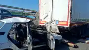 Osmaniye Düziçi'nde Otomobilin Tıra Çarpması Sonucu 5 Kişi Yaralandı
