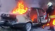 Samsun'da Kaportacı Dükkanında Kaynak Kıvılcımı Otomobili Ateşe Verdi