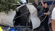 Adıyaman'da Trafik Kazası: Hafif Ticari Araç Elektrik Direğine Çarptı, 9 Yaralı