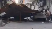 İstanbul'da Şiddetli Fırtına: 4 Katlı Binanın Çatısı Uçtu