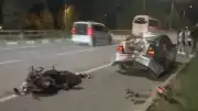 Kütahya Tavşanlı'da Otomobile Çarpan Motosikletin Sürücüsü Ağır Yaralandı