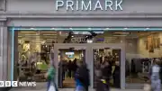 Primark, Online Rekabet Karşısında Fiyat İndirimine Gidiyor