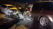 Sancaktepe'de ters yönde ilerleyen otomobilin karıştığı kazada 5 kişi yaralandı