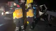 Tekirdağ'da tır dorsesinin ayrılması sonucu meydana gelen zincirleme kazada 3 kişi yaşamını yitirdi