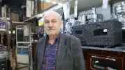 Ankara Çubuk'ta 70 Yaşındaki Sobacı İsmail Demirci, 50 Yıllık Mesleğini Sürdürüyor