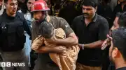 Pakistan'da Okul Çatısı Çöktü: 33 Öğrenci ve 1 Öğretmen Hayatını Kaybetti
