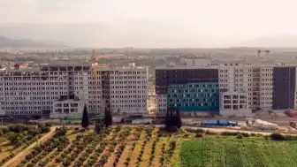 Sağlık Bütçesi Tartışması: Deprem Bölgesi mi, Şehir Hastaneleri mi?