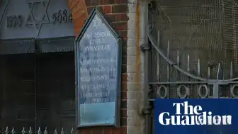 Londra'da Eski Sinagoğa Yapılankundaklama Saldırısına İlişkin İki Kişi Tutuklandı