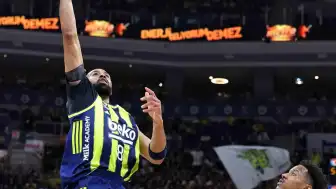 Beşiktaş Basketbol Süper Ligi Play-off Final Serisi'nde Fenerbahçe'yi Deplasmanda Yenerek 1-0 Öne Geçti