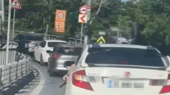 Sarıyer'de Araçtan Oyuncak Silah Gösteren Şüpheli Yakalandı