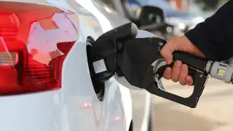 Akaryakıtta İndirim Beklentisi: Motorine Zam Geri Alınıyor