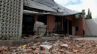 Endonezya Sulawesi Adası'nda 6.7 Büyüklüğünde Deprem: 1 Can Kaybı ve 38 Yaralı