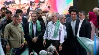 İran Cumhurbaşkanı Pezeşkiyan'dan ABD ve İsrail'e Sert Tepki: "Teslimiyeti Rüyalarında Görürler"
