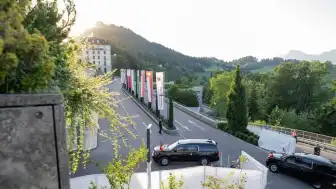 İsviçre'de ABD ve İran Heyetleri Kalıcı Barış Müzakereleri İçin Bir Araya Geliyor