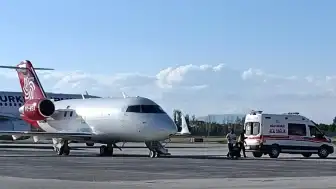 İki Bebek, Ambulans Uçakla İstanbul'a Nakledildi