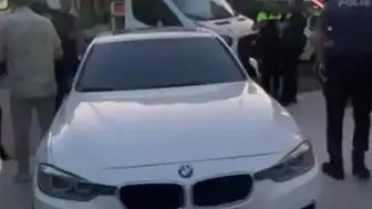 İzmir'de Polisten Kaçan Alkollü Sürücü Yayaya Çarptı, Aracından Uyuşturucu Çıktı