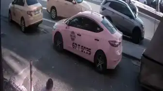 Ereğli'de Yaya Geçidinde Otomobil Çarptı: Bir Kişi Yaralandı