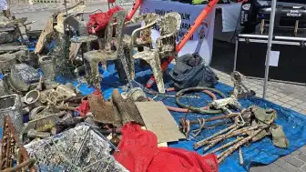 Mudanya'da Deniz Dibinden 2,5 Ton Atık Çıkarıldı