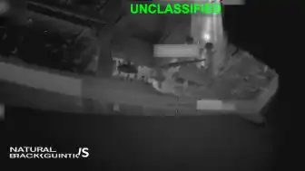 ABD Donanması, İran'a Giden Tankere Füze Attı