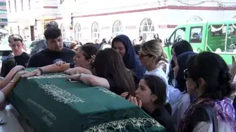 C.P. İstanbul'da Son Yolculuğuna Uğurlandı: Ailesi Gözyaşları İçinde