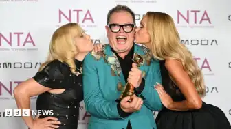 Alan Carr, Ulusal Televizyon Ödülleri'nde Hangi Programla Ödül Aldı?