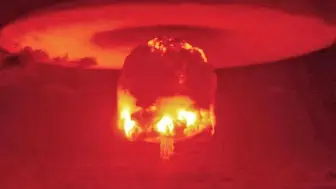 ABD'nin Nükleer Deneyi 'Castle Bravo' Beklenenin Üç Katı Güçle Patladı, Pasifik'te Felakete Yol Açtı