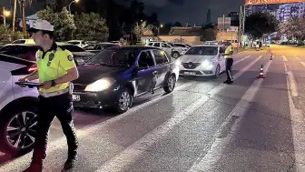 Adana'da Trafik Denetimi: 126 Sürücüye Ceza, 8 Araç Trafikten Men Edildi