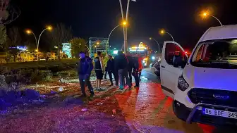 Ankara'da Aydınlatma Direğine Çarpan Motosiklet Sürücüsü Hayatını Kaybetti