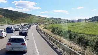 Bayram Dönüşü Trafik Kabusu: Trabzon'dan Ankara ve İzmir Yolları Kilitlendi