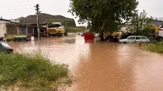 Çorum'un İskilip İlçesinde Şiddetli Sağanak ve Dolu: Yollar Kapandı, Su Baskınları Yaşandı