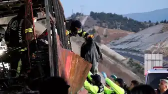 Denizli'de Feci Otobüs Kazası: 8 Kişi Hayatını Kaybetti, 33 Yaralı