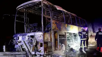 Denizli'de Otobüs Kazası: 7 Kişi Hayatını Kaybetti, 30 Yaralı