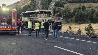 Denizli'de Otobüs Kazası: 8 Kişi Hayatını Kaybetti, 33 Yaralı