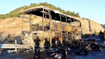 Denizli'de Otobüs Yangını: 8 Kişi Hayatını Kaybetti, 33 Yaralandı