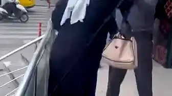 Esenyurt'ta Kıskançlık Cinneti: Genç Kadın Bıçaklı Saldırıya Uğradı