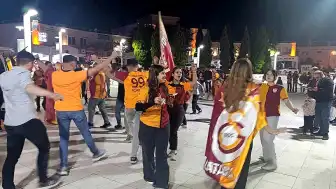 Galatasaray'ın 26. Şampiyonluğu Selendi'de Coşkuyla Kutlandı
