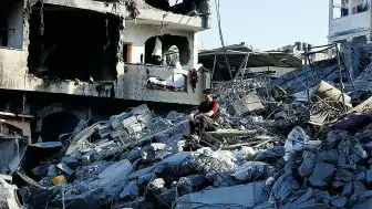 Gazze'de İsrail Saldırısında Bir Aileden Üç Kişi Hayatını Kaybetti, Bebek de Var