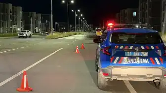 Halk Otobüsü ile Otomobil Çarpıştı: 2 Kişi Hayatını Kaybetti, 5 Kişi Yaralandı