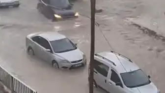 Hatay ve Osmaniye'de Şiddetli Yağış: Cadde ve Sokaklar Su Altında Kaldı