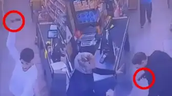 İstanbul'da Zincir Market Kavgası: Bıçak ve Silah Çekildi, 3 Kişi Gözaltına Alındı